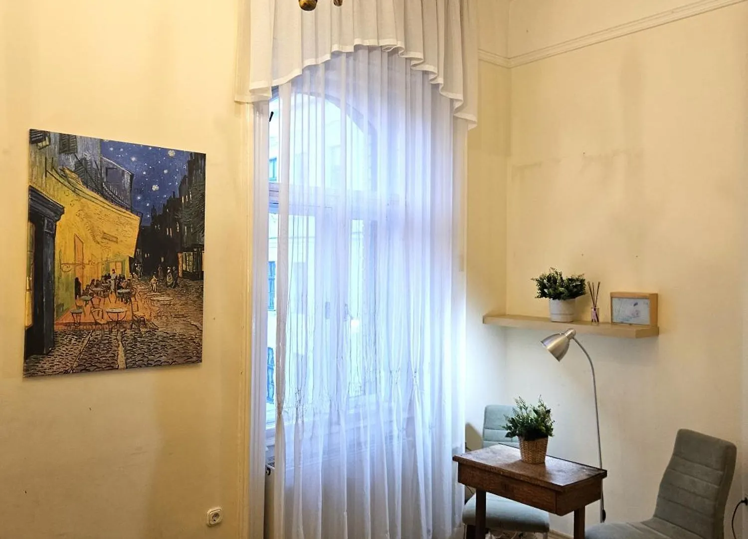 Cozy Apartment And Rooms Near Kalvin Square Budapest