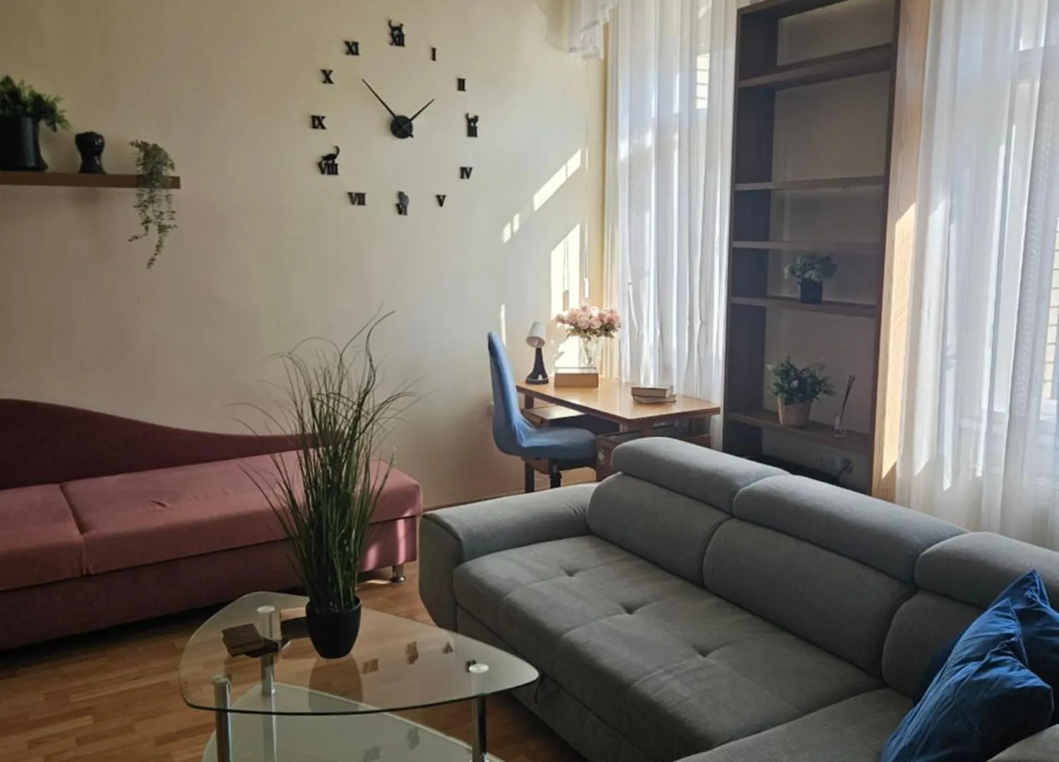 Cozy Apartment And Rooms Near Kalvin Square Budapest