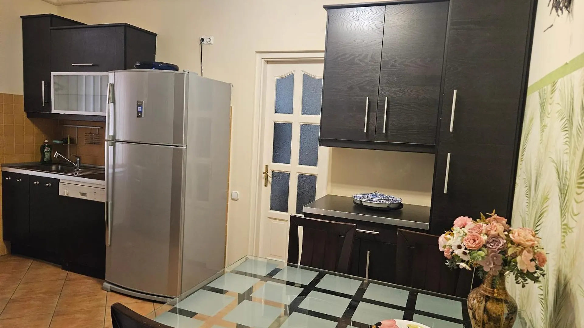 Cozy Apartment And Rooms Near Kalvin Square Budapest