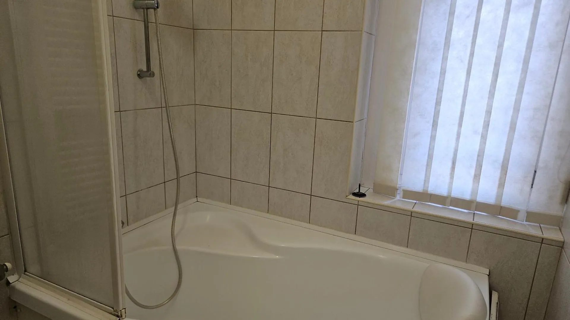 Cozy Apartment And Rooms Near Kalvin Square Budapest Hungary