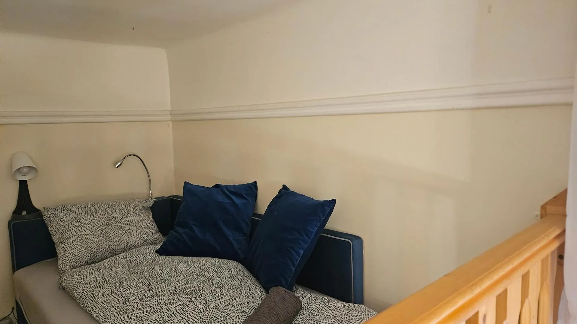 Cozy Apartment And Rooms Near Kalvin Square Budapest 0*,