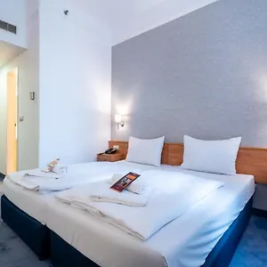Hotel East, Budapest