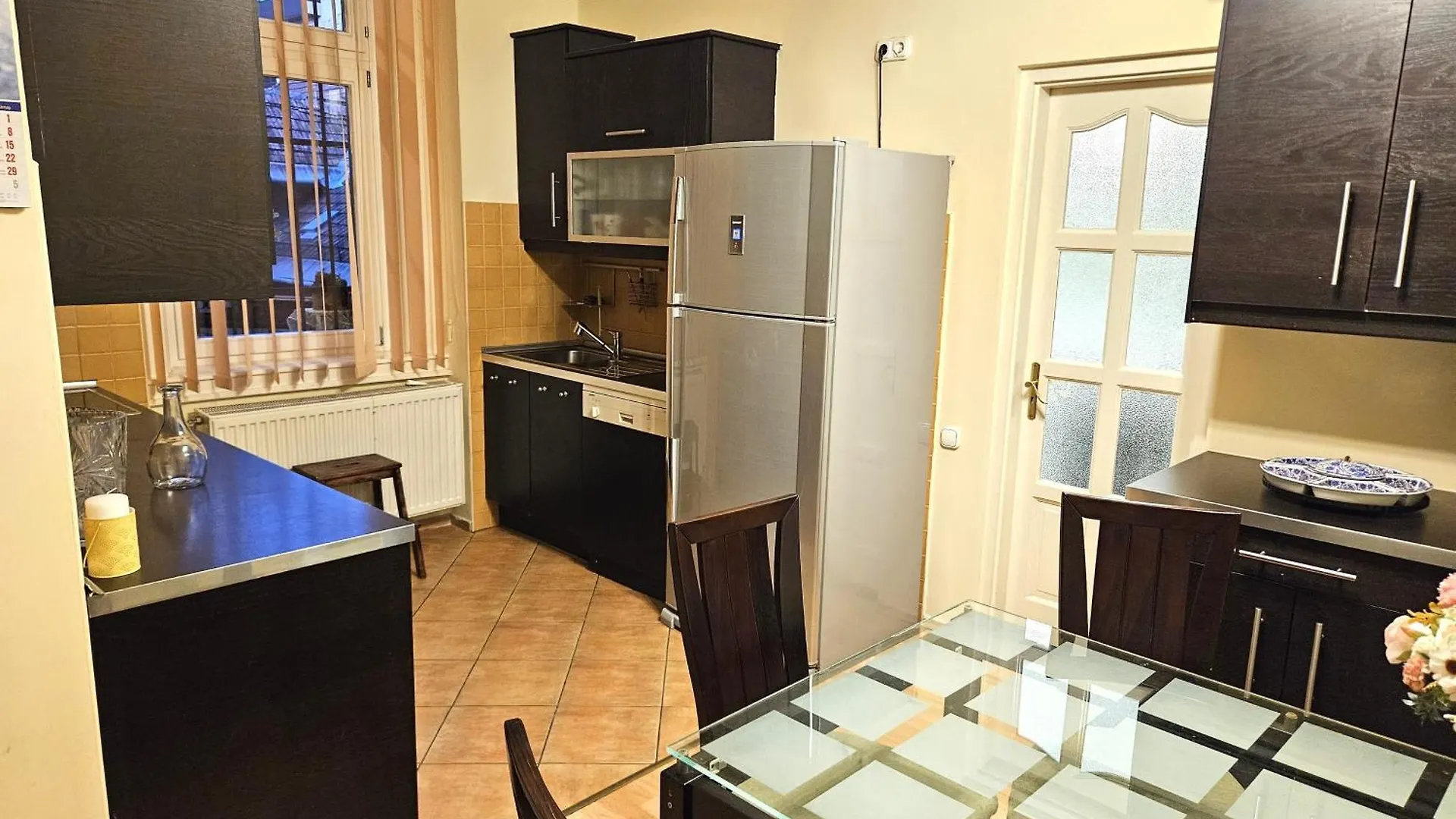 Cozy Apartment And Rooms Near Kalvin Square Budapest Hungary
