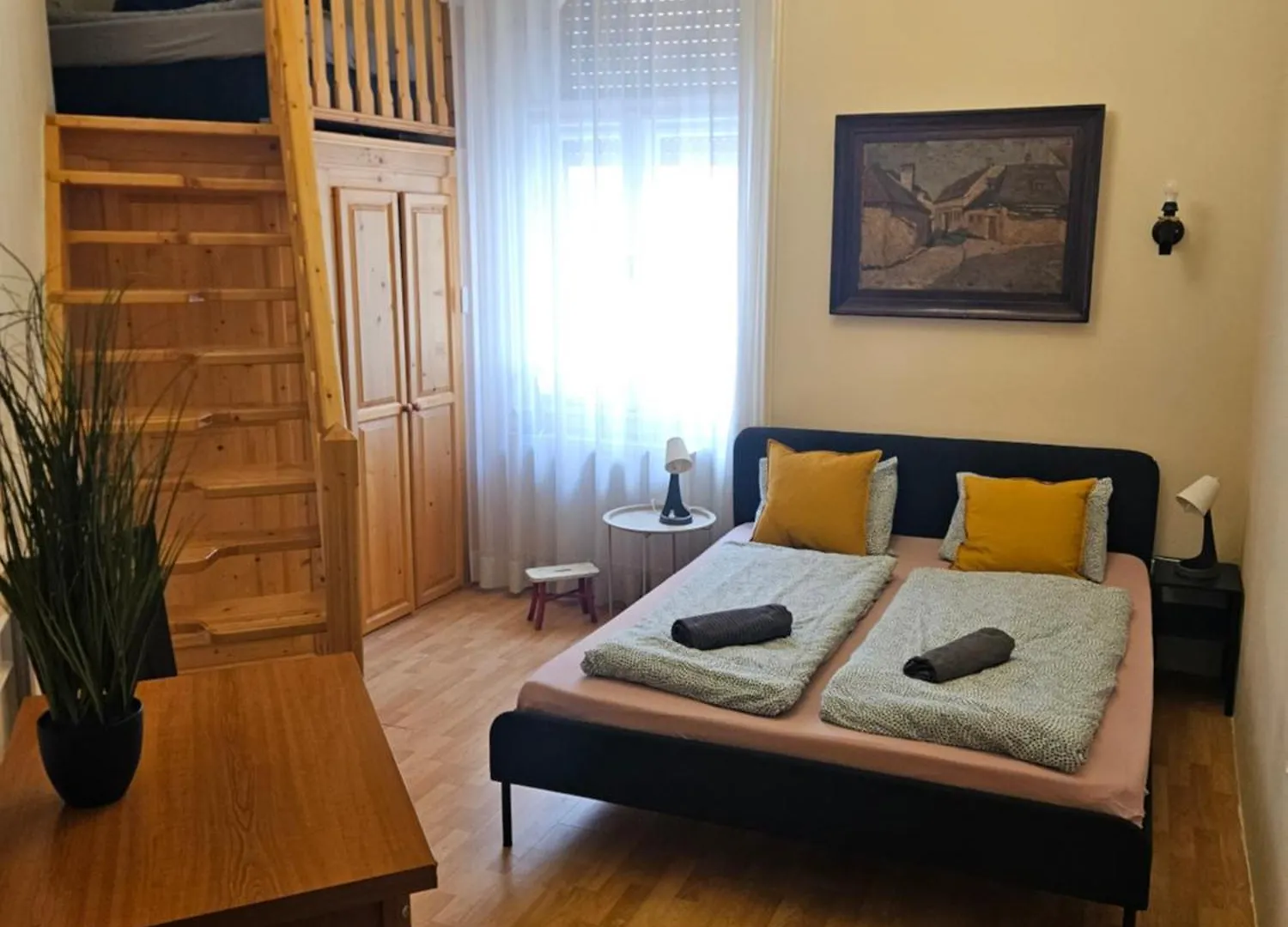 Cozy Apartment And Rooms Near Kalvin Square Budapest 0*,